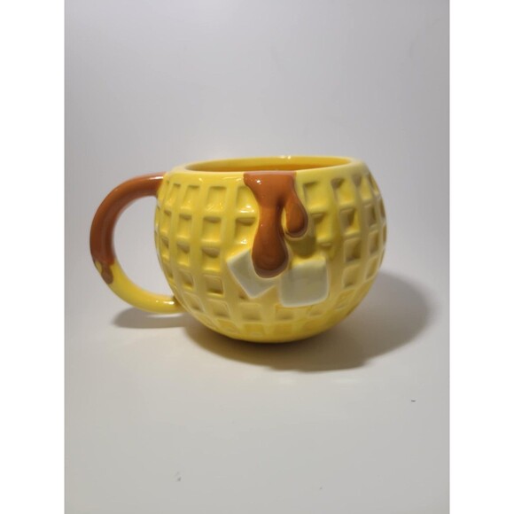 Stranger Things Eggo Waffle Type BIG Mug Cup Eleven NETFLX Netflix Eggo NEW - Picture 2 of 3